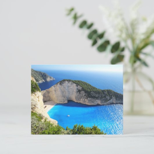Carte Postale Plage de Navagio, Zakynthos, Grèce (Debout devant)