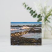 Carte Postale Plage De Tabuba : Briser Des Vagues Sur Les Récifs (Debout devant)