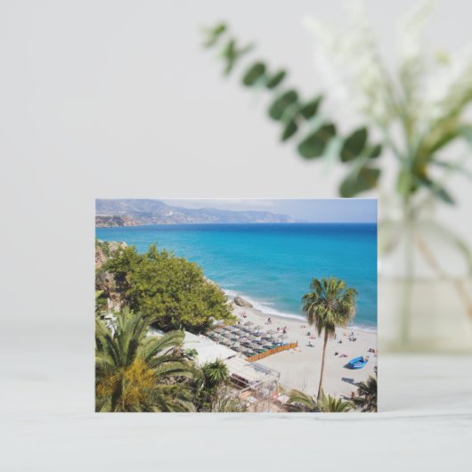 Carte Postale Plage et mer à Nerja (Debout devant)