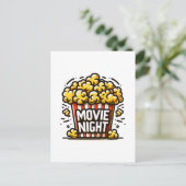 Carte Postale Plaisir de soirée cinéma Popcorn ludique (Debout devant)