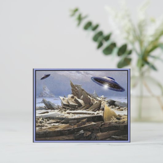 Carte Postale Planète étrange - visite d'UFO (Debout devant)