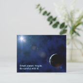 Carte Postale Planète fragile (Debout devant)