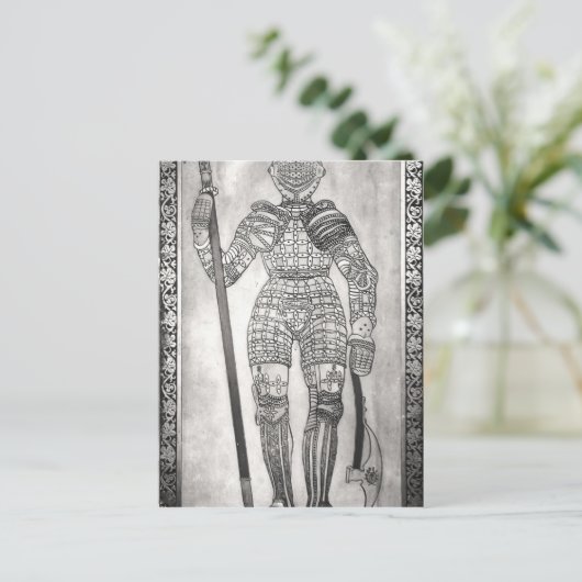 Carte Postale Plaque représentant l'armure de Jeanne d'Arc (Debout devant)