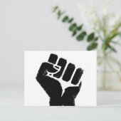 Carte Postale Poing de protestation noir (Debout devant)