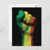 Carte Postale Poing serré levé avec drapeau du Sénégal (Devant / Derrière)