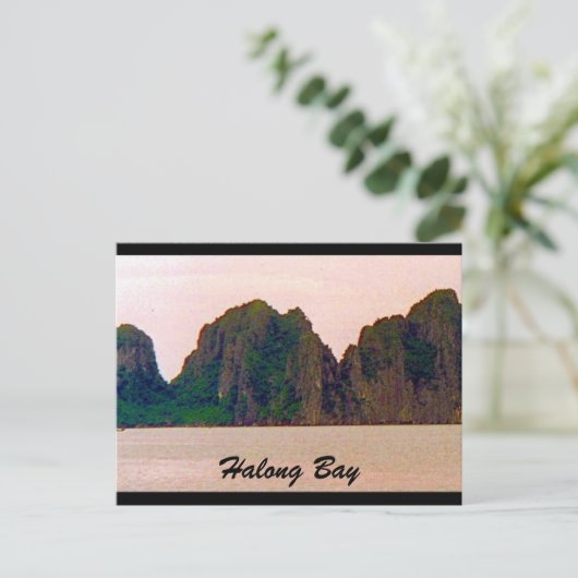 Carte Postale pointes de halong (Debout devant)