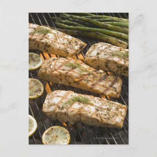 Carte Postale Poisson et asperges cuisine sur grill (Devant)