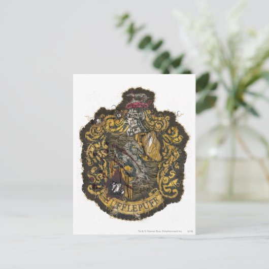 Carte Postale Poitrine de Hufflepuff - Détruite (Debout devant)