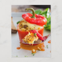 Poivrons farcis au four avec sauce à la viande et