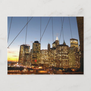 Carte Postale Pont de Brooklyn au crépuscule avec la skyline de