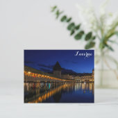Carte Postale Pont de la chapelle Lucerne Suisse à la nuit (Debout devant)