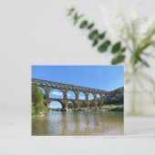 Carte Postale Pont du Gard, France (Debout devant)