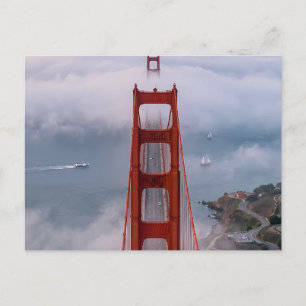 Carte Postale Pont majestueux Golden Gate dans les nuages brumeu