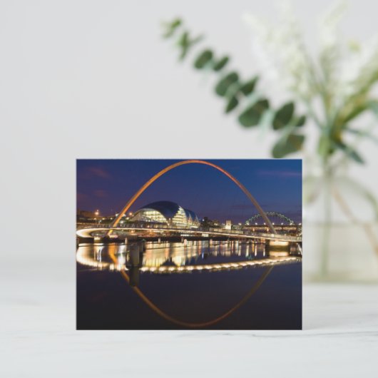 Carte Postale Pont Millenium Newcastle (Debout devant)