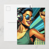 Carte Postale Pop Art Woman dans les casques danser (Devant / Derrière)