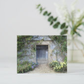 Carte Postale Porte à Haddon Hall dans le Derbyshire (Debout devant)