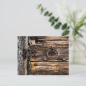 Carte Postale Porte avec serrure (Debout devant)