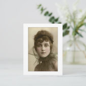 Carte Postale porte-col (Debout devant)