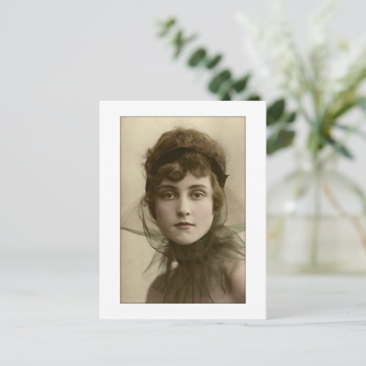 Carte Postale porte-col (Debout devant)