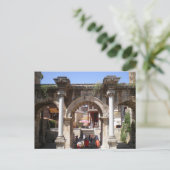 Carte Postale Porte de l'empereur romain Hadrien (Debout devant)