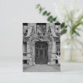 Carte Postale Porte d'entrée des appartements 2 (Debout devant)