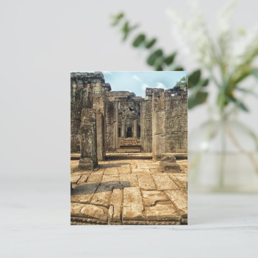 Carte Postale Porte en pierre extérieure, Ruines du temple de Ba (Debout devant)