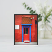 Carte Postale Porte rouge (Debout devant)