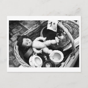 Carte Postale Portrait de poupée - Poupée au marché aux puces