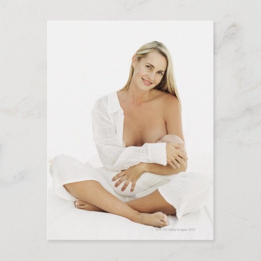 Carte Postale Portrait d'une femme allaitant un bébé (3-6 (Devant)