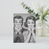 Carte Postale Portrait en couple rétro choqué (Debout devant)