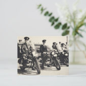 Carte Postale Post Master General Motos 1950's B&W photo (Debout devant)