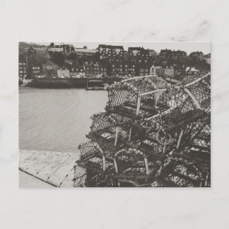 Carte Postale Pots de crabe, port de Whitby, North Yorkshire.