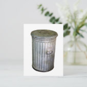 Carte Postale poubelle (Debout devant)