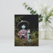 Carte Postale Poupée dans la forêt de Mossy avec un lapin (Debout devant)