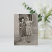 Carte postale pour femmes vintage (Debout devant)