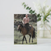 Carte Postale Poutine intrépide à cheval (Debout devant)
