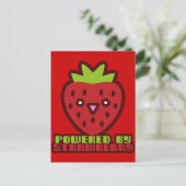 CARTE POSTALE POWERED BY STRAWBERRY (Debout devant)