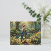Carte Postale Premier anniversaire de Pierre le lapin en forêt (Debout devant)