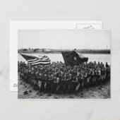 Carte Postale Première à combattre un groupe de Marines de la Pr (Devant / Derrière)