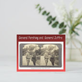 Carte Postale Première Guerre mondiale, le général Pershing et l (Debout devant)