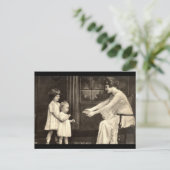 Carte Postale Premières étapes du bébé Vintage 1918 (Debout devant)