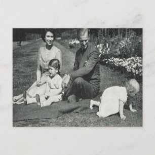 Carte Postale Princesse Elizabeth et famille 1951