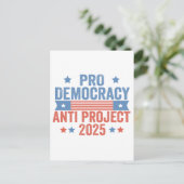 Carte Postale Pro Democracy Anti Project 2025 Trump républicain (Debout devant)