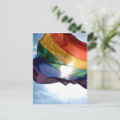 Carte Postale Produits gay pride (Debout devant)
