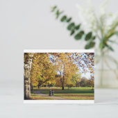 Carte Postale Promenade d'automne (Debout devant)