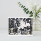 Carte Postale Protection des bûcherons de Nouvelle-Guinée (Debout devant)