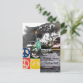 Carte Postale protest lady liberty mother should I trust collage (Debout devant)