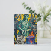 Carte Postale protesting lady liberty arrested by police (Debout devant)