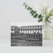 Carte Postale Pula (Debout devant)