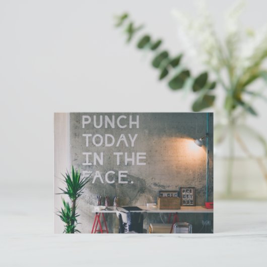 Carte postale Punch Today In The Face (Néon) (Debout devant)